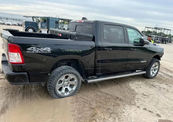 Dodge RAM cena 117700 przebieg: 100573, rok produkcji 2020 z Warszawa małe 326